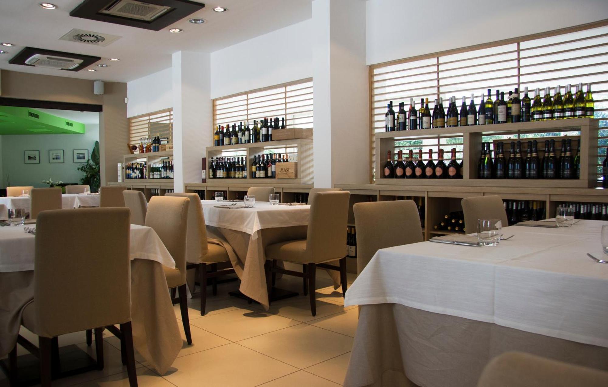 Hotel Touring Carpi Esterno foto