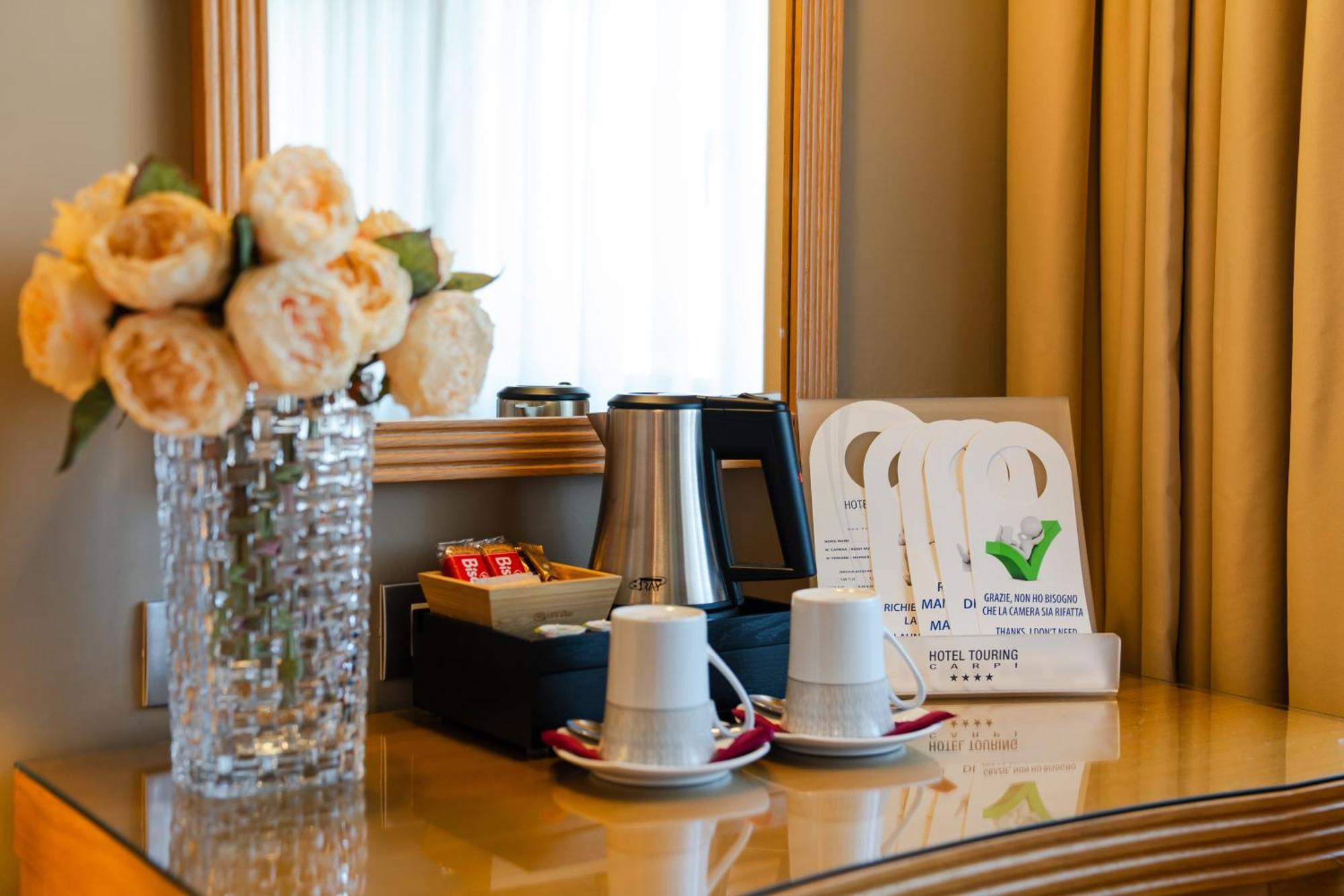 Hotel Touring Carpi Esterno foto