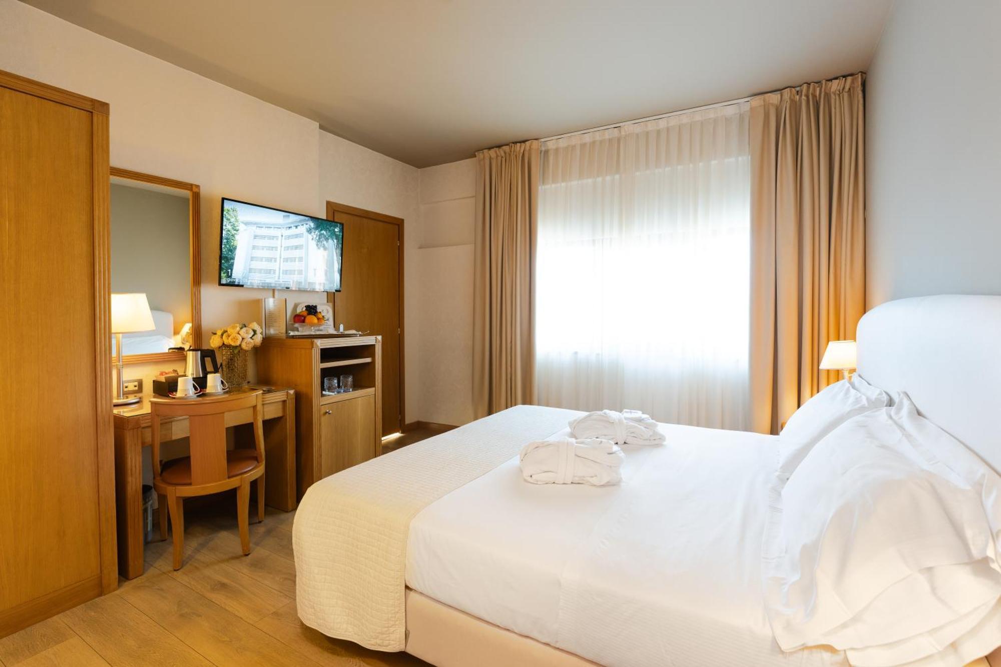 Hotel Touring Carpi Esterno foto