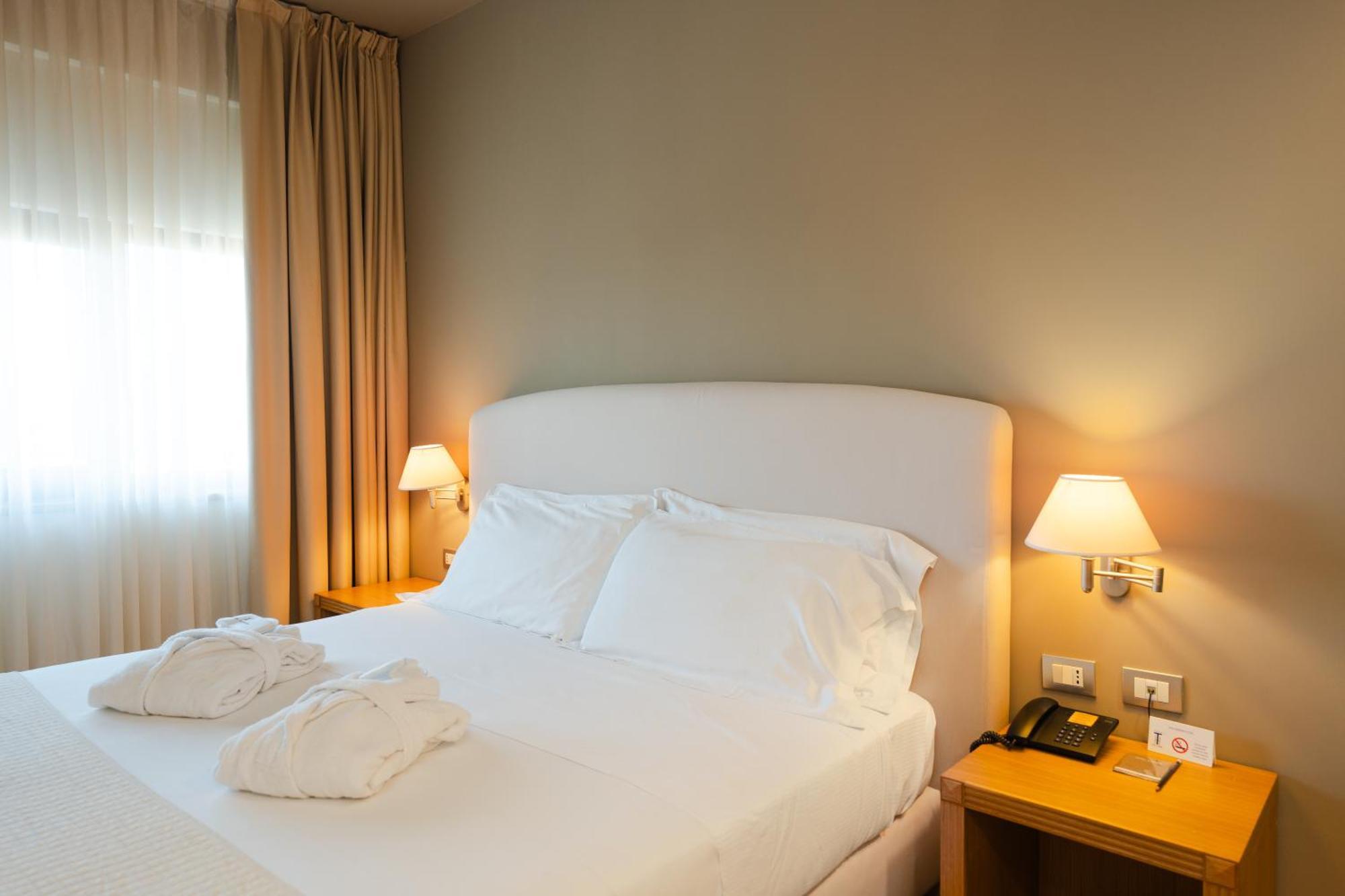 Hotel Touring Carpi Esterno foto