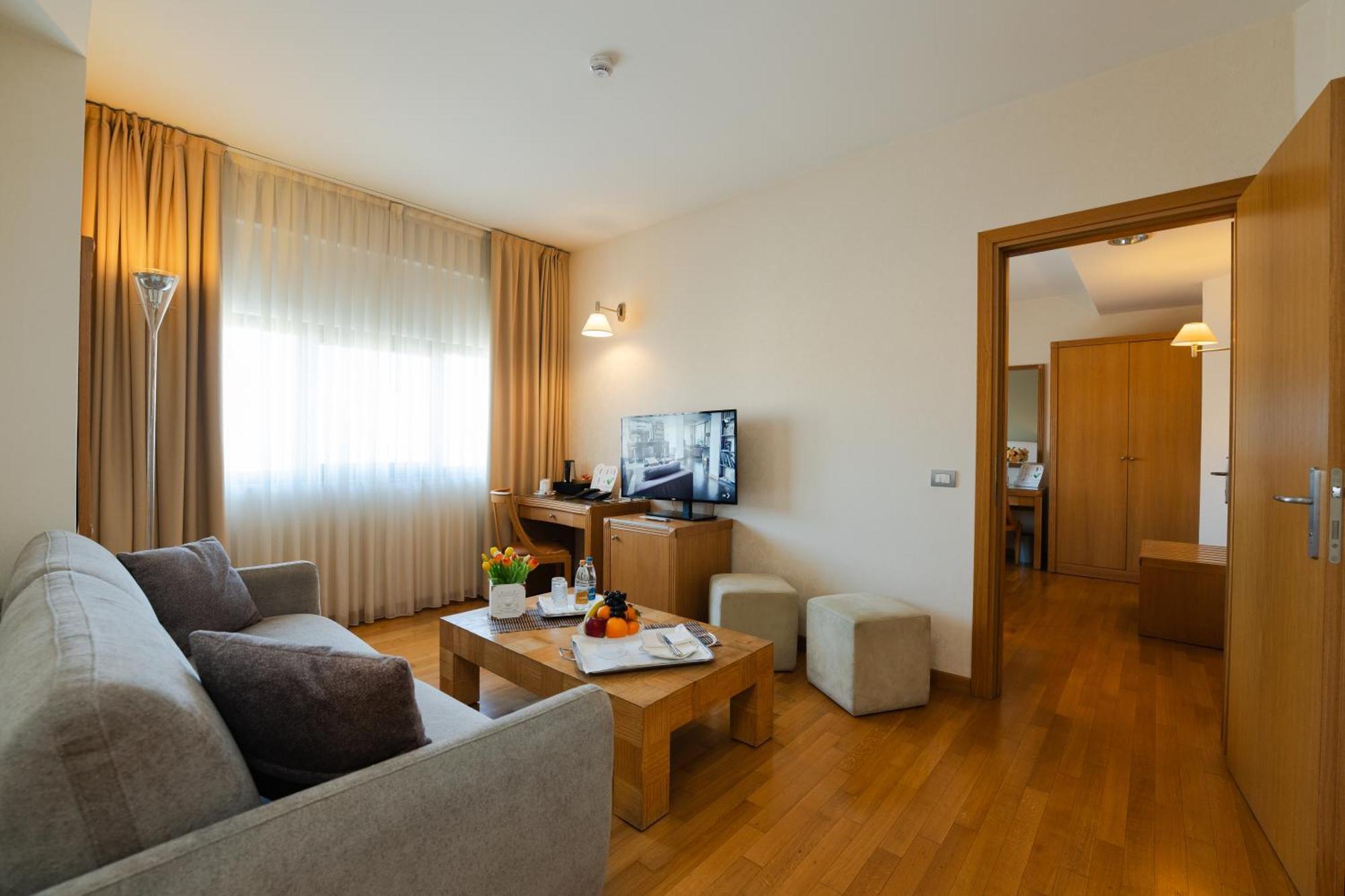 Hotel Touring Carpi Esterno foto
