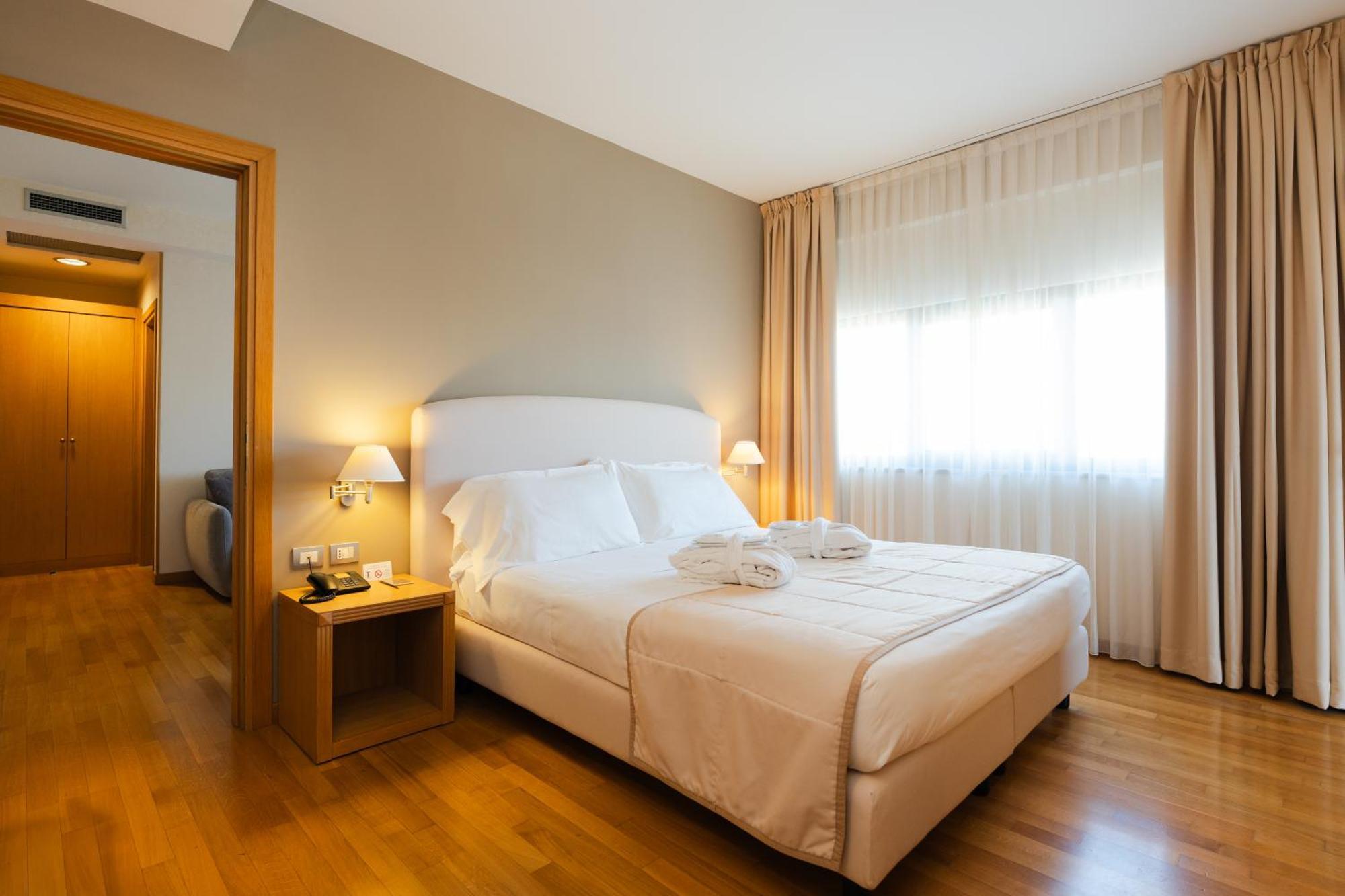 Hotel Touring Carpi Esterno foto