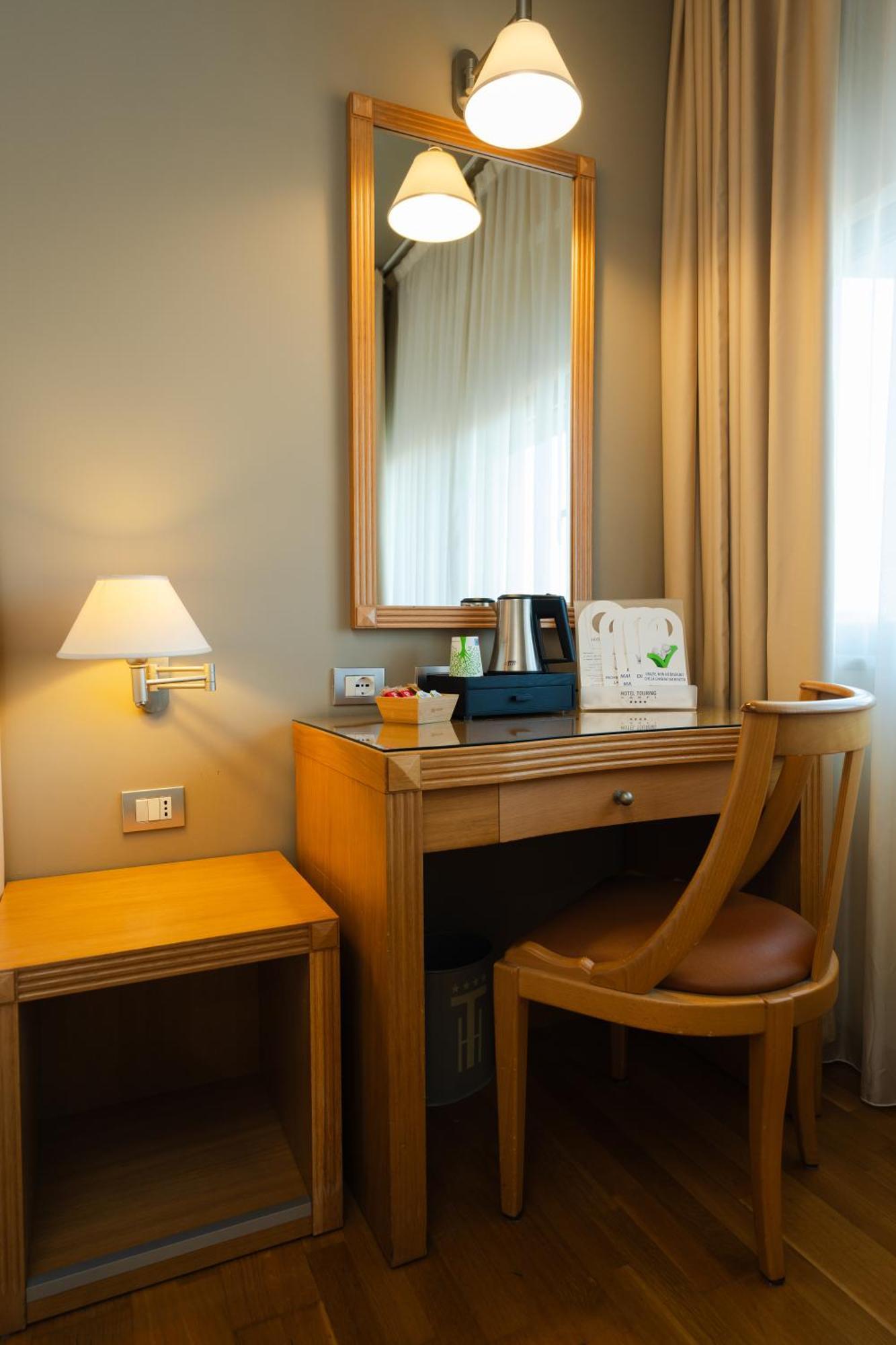 Hotel Touring Carpi Esterno foto