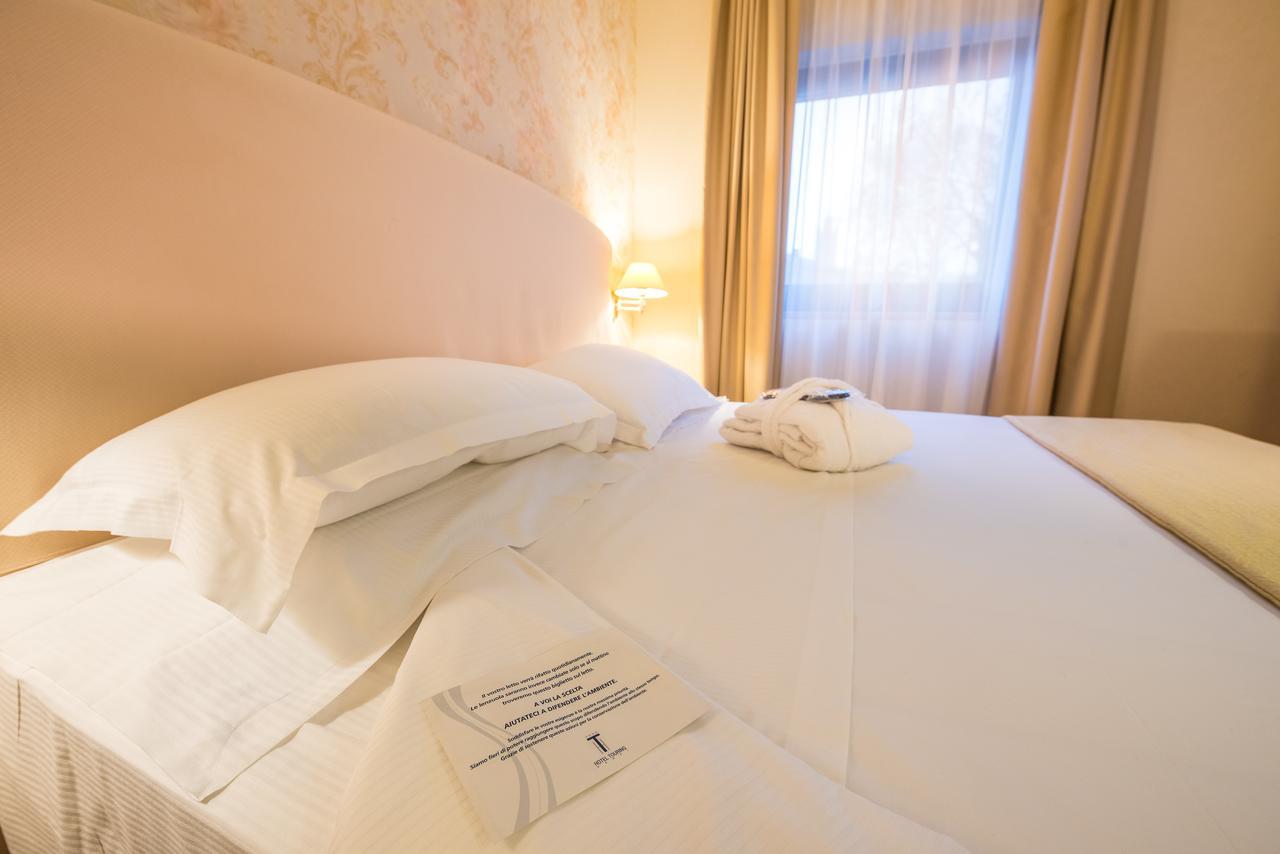 Hotel Touring Carpi Esterno foto